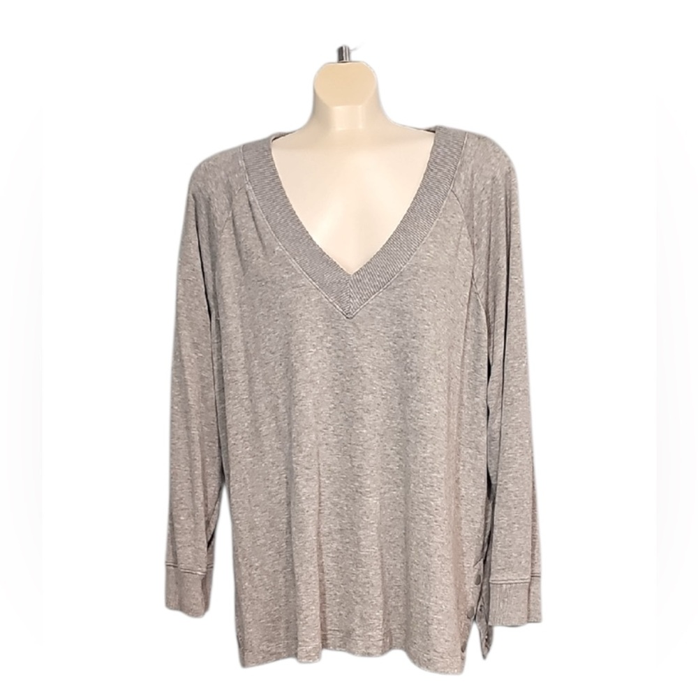 🍄 Joe Fresh Gray V-Neck Women's Top, Size 1X